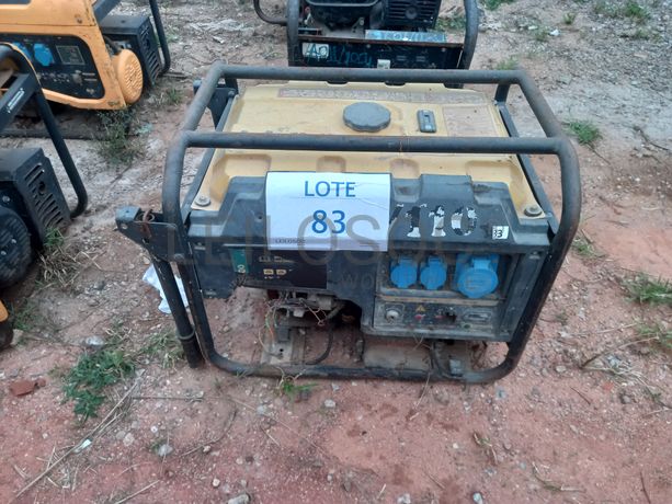 Dumpers (4X4) + Geradores + Bomba Betão 50 M3/H