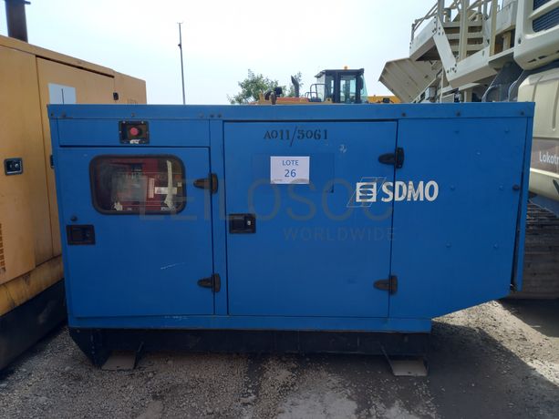 Dumpers (4X4) + Geradores + Bomba Betão 50 M3/H