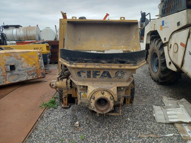 Dumpers (4X4) + Geradores + Bomba Betão 50 M3/H