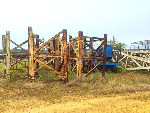 CABINDA - Pavimentadora GOMACO GT 3600 + CABINDA - Grua Torre - Lança de 40 a 50 m, 1,5 a 2 POTAIN 743 E1975 + CABINDA - ATLAS COPCO XAS 137 DD