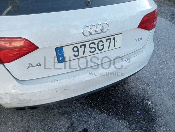 Audi A4 Avant TDI · Ano 2012