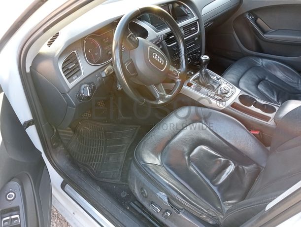 Audi A4 Avant TDI · Ano 2012