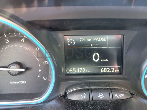 Peugeot 2008 · Ano 2014