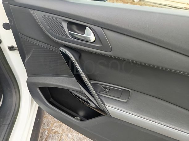 Peugeot 508 HDI 16 · Ano 2013