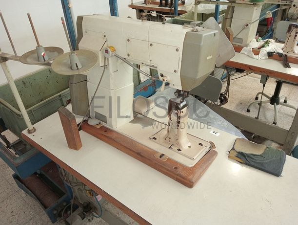 Máquinas de Costura · Coluna Alta · Rebites