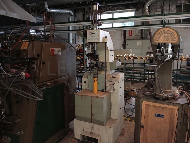 Máquina de Calcanheiras, Coser solas e Pregar saltos