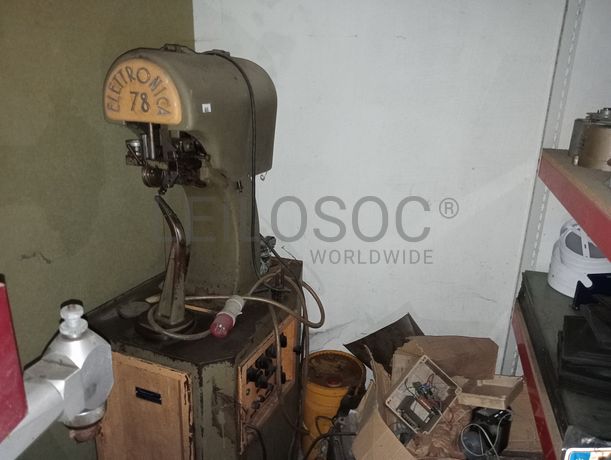 Máquina de Calcanheiras, Coser solas e Pregar saltos