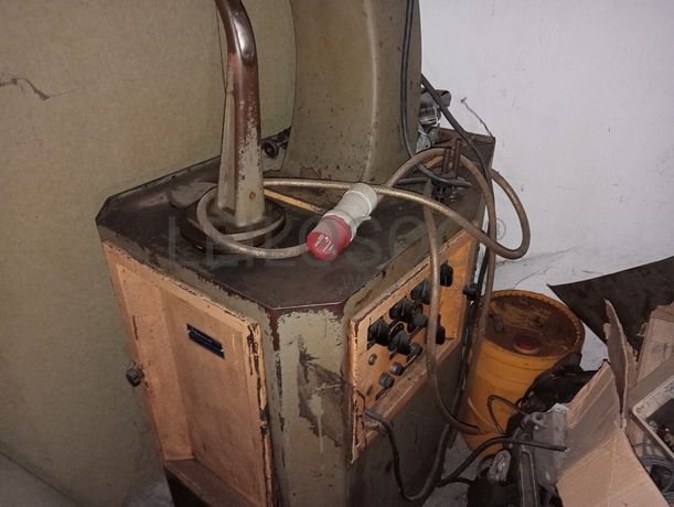 Máquina de Calcanheiras, Coser solas e Pregar saltos