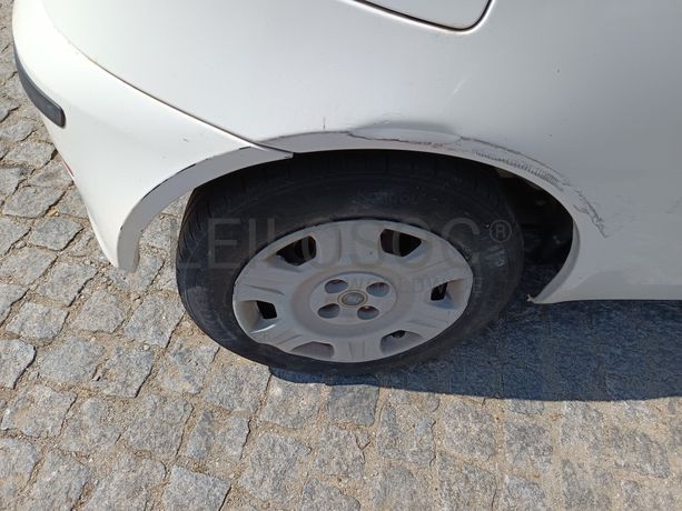 Fiat Punto 1.3 JTDI · Ano 2004