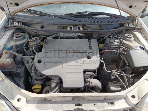 Fiat Punto 1.3 JTDI · Ano 2004