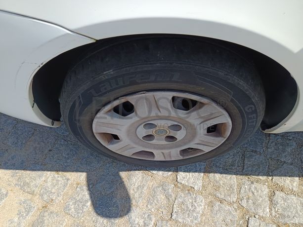 Fiat Punto 1.3 JTDI · Ano 2004