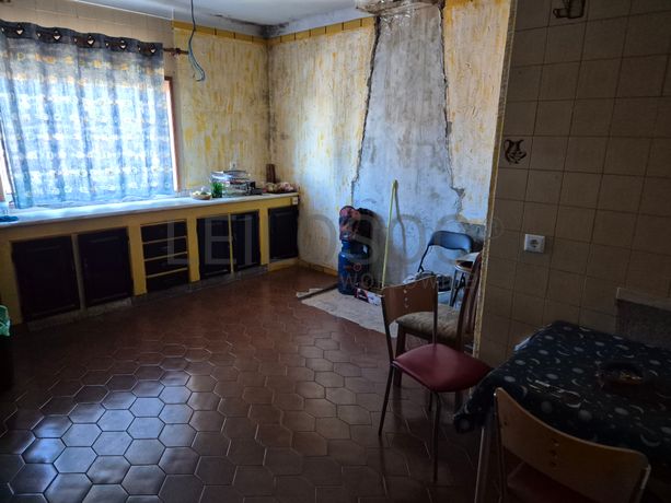 Moradia V8 · Alfândega da Fé