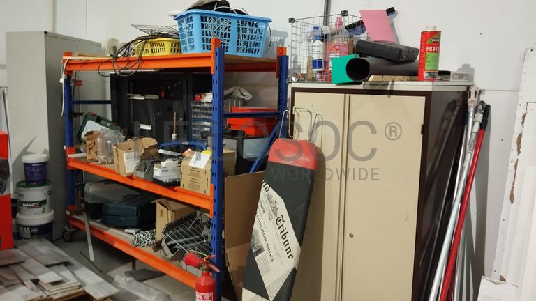 Equipamentos · Industriais, Apoio à Indústria, Informáticos e Fotográficos