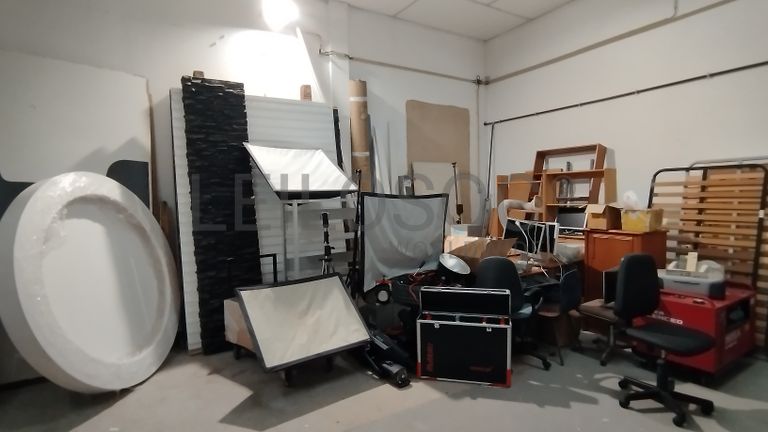Equipamentos · Industriais, Apoio à Indústria, Informáticos e Fotográficos