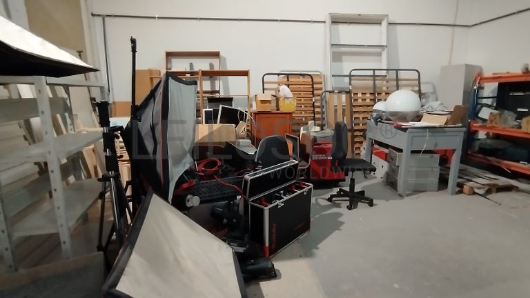 Equipamentos · Industriais, Apoio à Indústria, Informáticos e Fotográficos