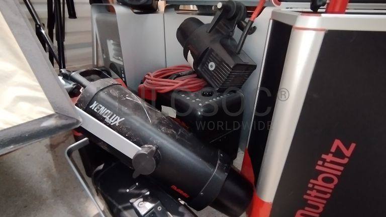 Equipamentos · Industriais, Apoio à Indústria, Informáticos e Fotográficos