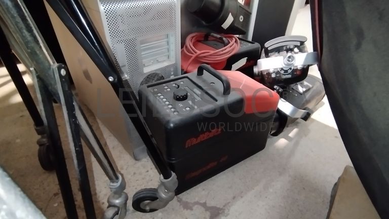 Equipamentos · Industriais, Apoio à Indústria, Informáticos e Fotográficos