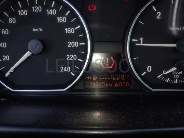 BMW 118d · Ano 2008 