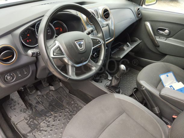 Dacia Logan · Ano 2017