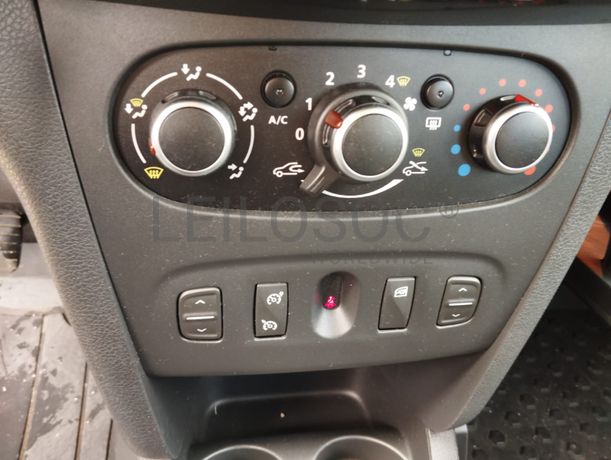 Dacia Logan · Ano 2017