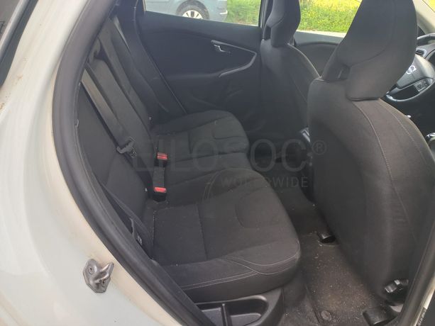 Volvo V40 · Ano 2016
