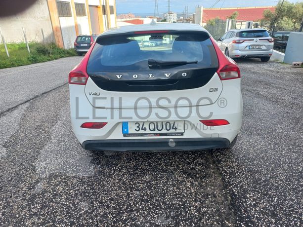 Volvo V40 · Ano 2016