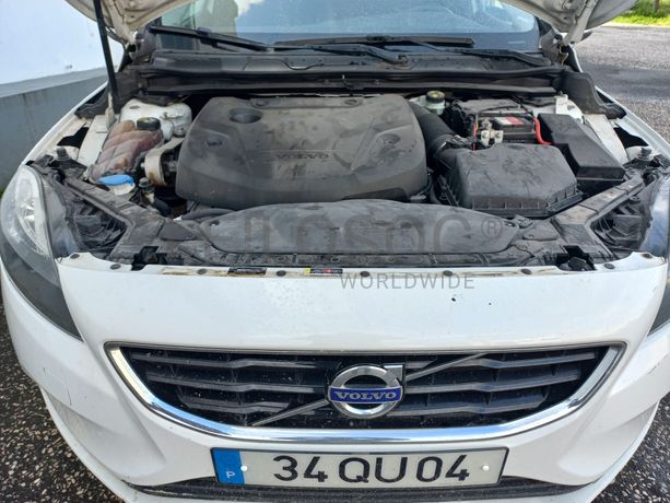 Volvo V40 · Ano 2016