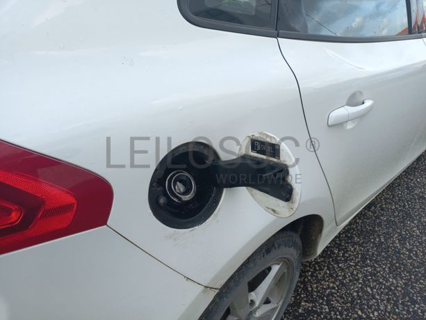 Volvo V40 · Ano 2016