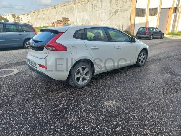 Volvo V40 · Ano 2016