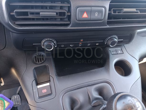 Peugeot Partner 1.5 BlueHDi · Ano 2020