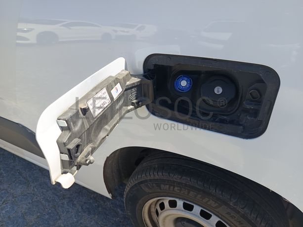 Peugeot Partner 1.5 BlueHDi · Ano 2020