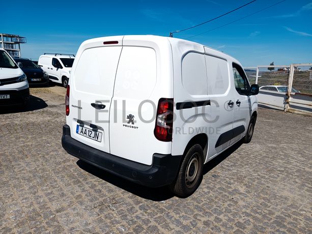 Peugeot Partner 1.5 BlueHDi · Ano 2020