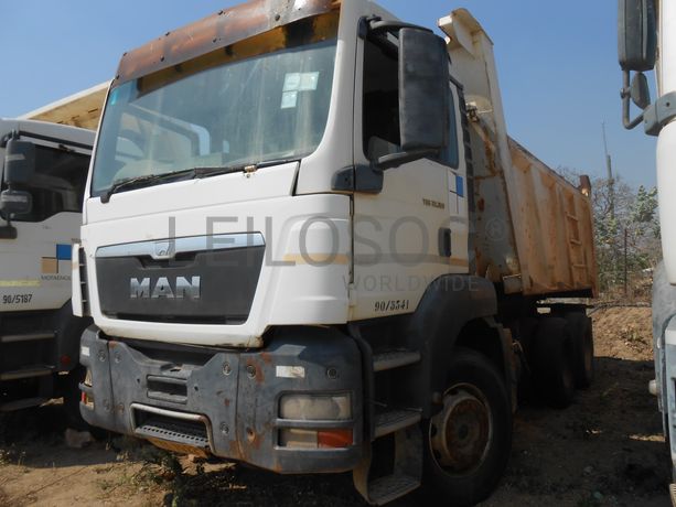 Tipper Truck 26t (6X4)