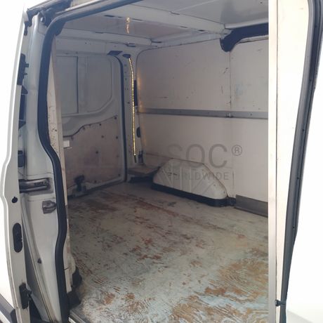 Ford Transit Custom · Ano 2013