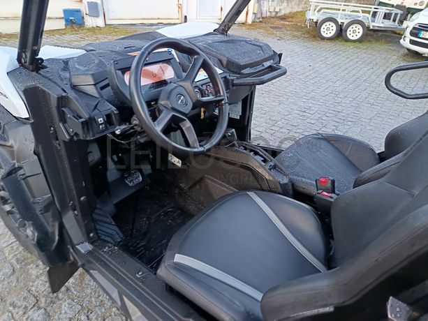 Buggy Can-Am Maverick Trail · Ano 2022