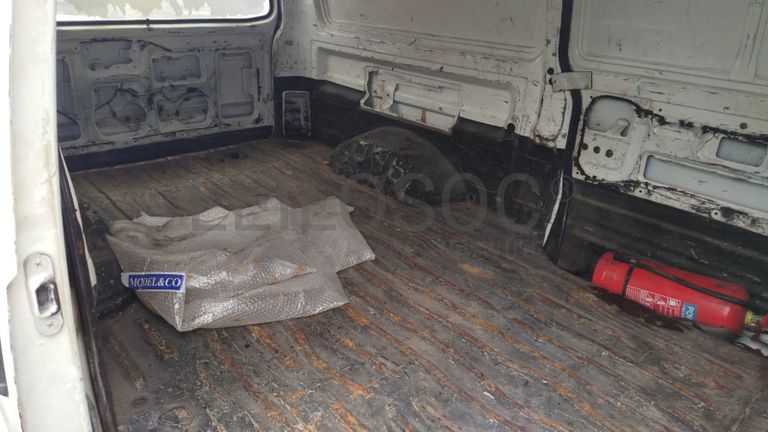 Mini bus Mitsubishi L200