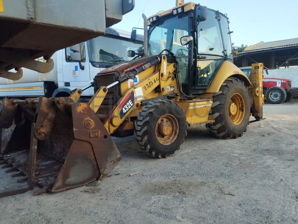 Retro-escavadeira  Caterpillar 432E