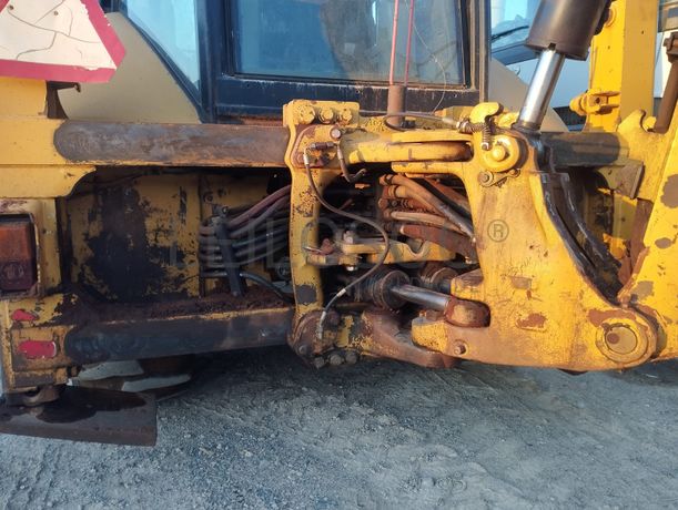 Retro-escavadeira  Caterpillar 432E
