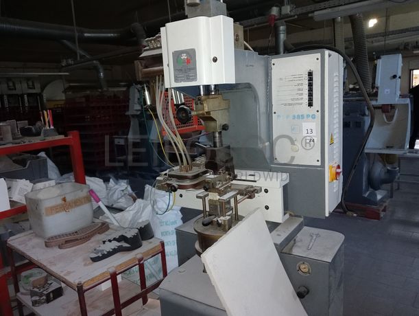 Máquina de Pregar saltos