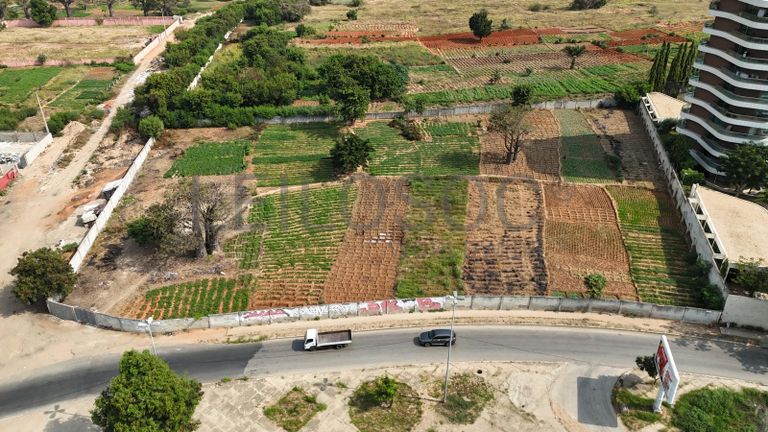 Terreno  – Localização Premium em Talatona, Luanda