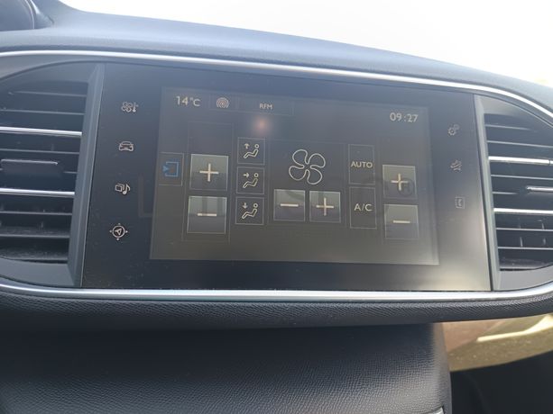 Peugeot 308 · Ano 2015