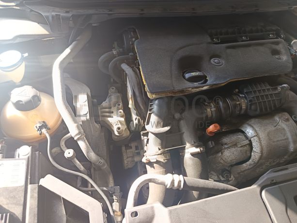 Peugeot 308 · Ano 2015