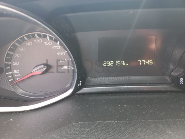 Peugeot 308 · Ano 2014