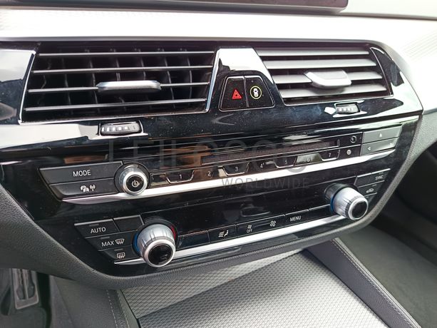 BMW 530E iPerformance Pack M · Ano 2018
