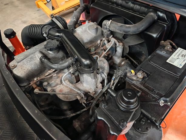 Empilhador Toyota de 2000Kg