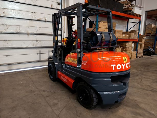 Empilhador Toyota Gás