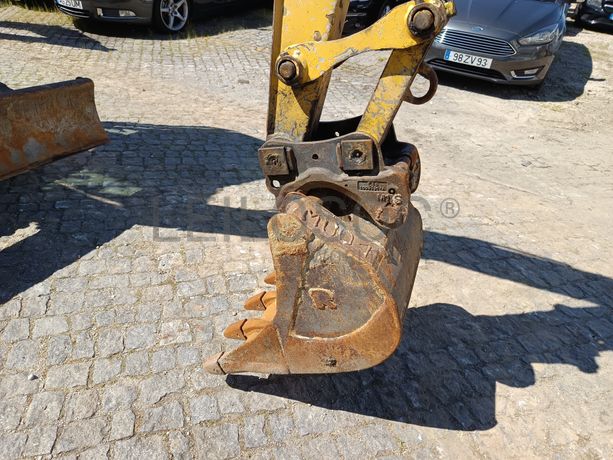 Mini Giratória Yanmar Vio35 · Ano 2006