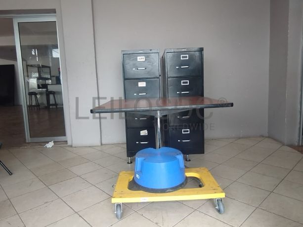 Mobiliário | Carrinho de carga