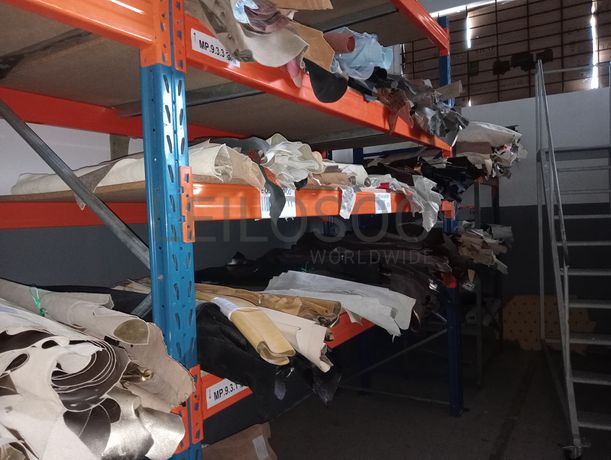 Estantes industriais · Stock