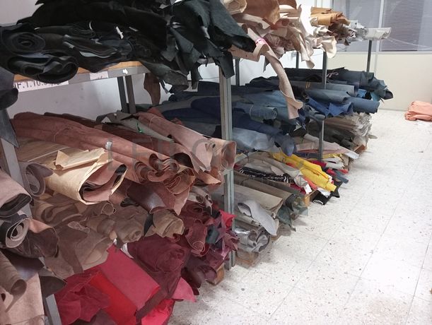 Estantes industriais · Stock